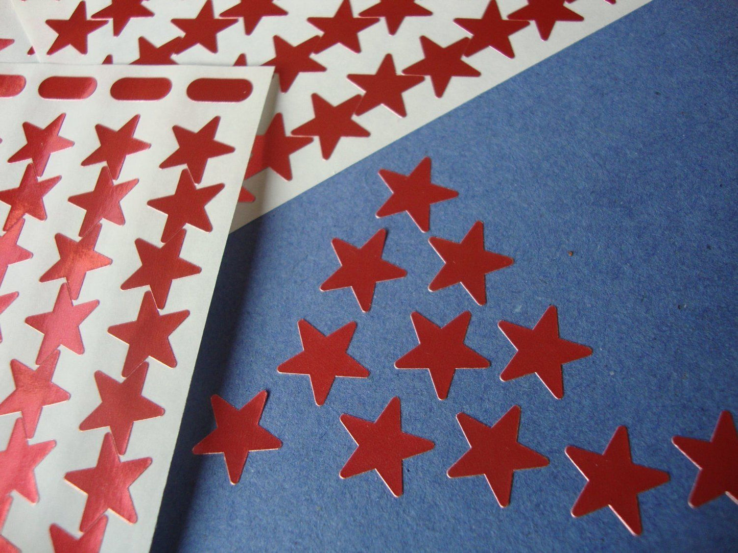 135 Red Metallic Stars Stickers - Sticky Labels Self-Adhesive Christmas Envelope