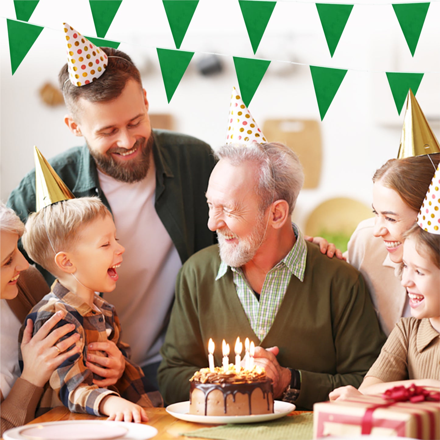 Green Bunting 10m with 20 Pennants